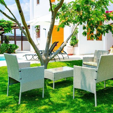 Evilion Villa Gennadi Bagian luar foto