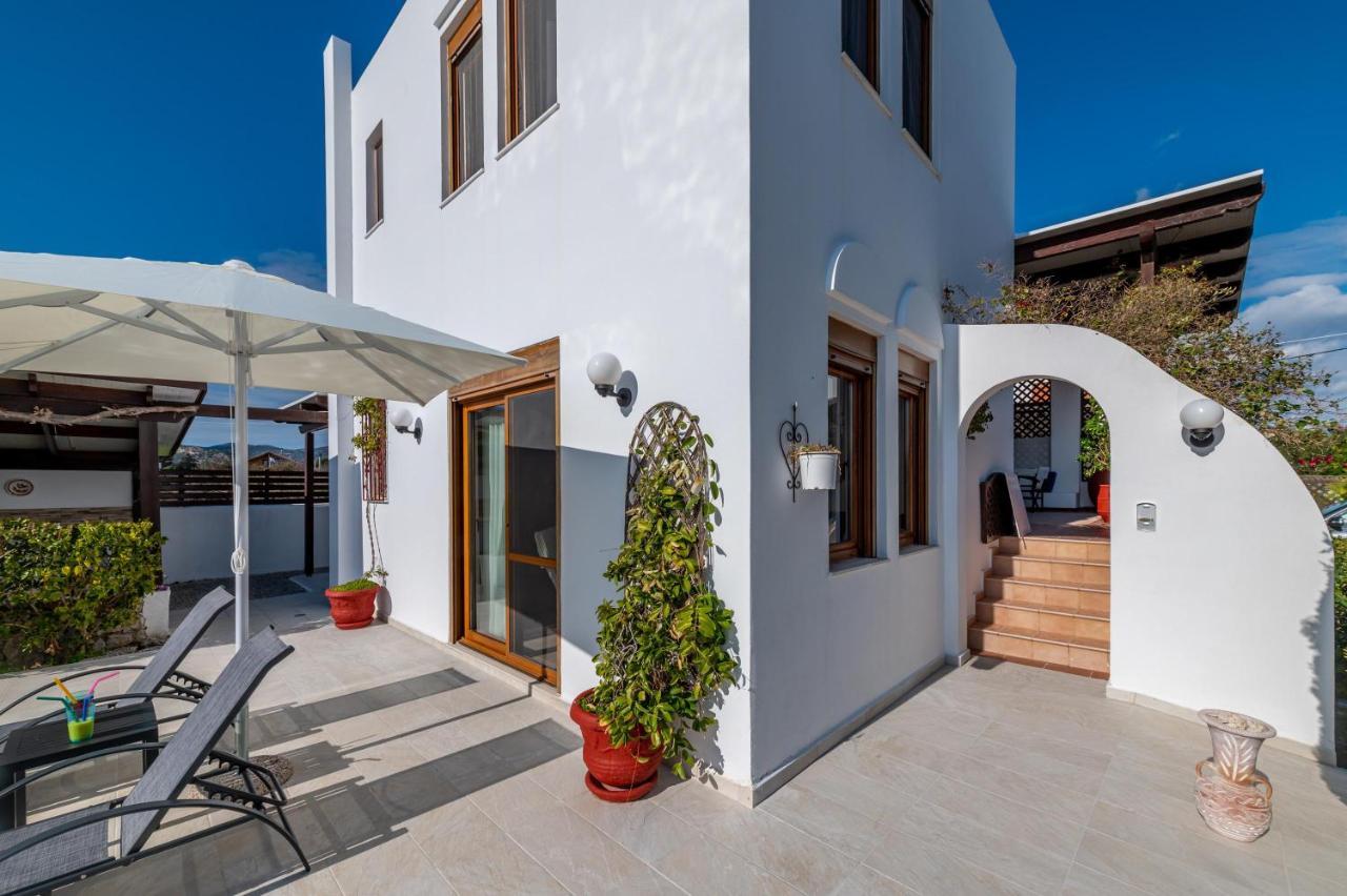 Evilion Villa Gennadi Bagian luar foto