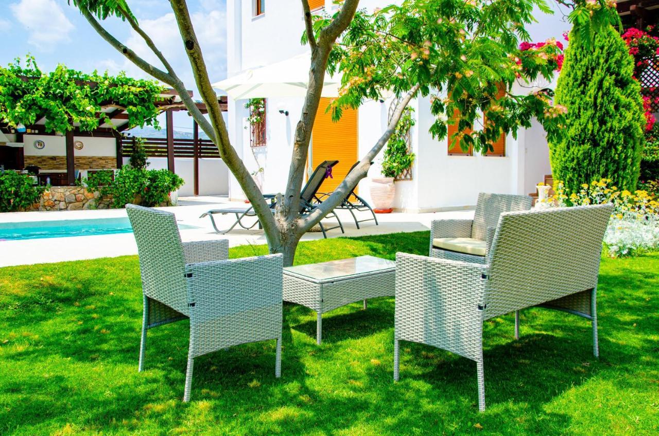 Evilion Villa Gennadi Bagian luar foto